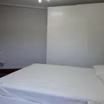 Piso Con Garaje En Apartamento Cartes