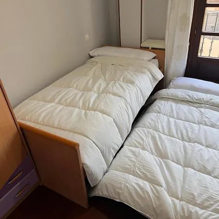 Piso Con Garaje En * カルテス