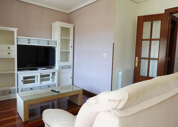 Piso Con Garaje En *