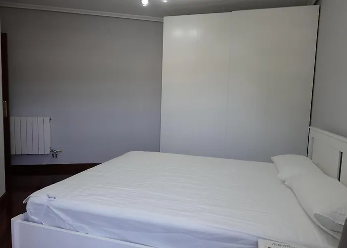 Piso Con Garaje En Lägenhet Cartes