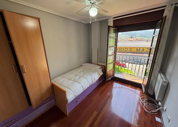 Piso Con Garaje En Cartes