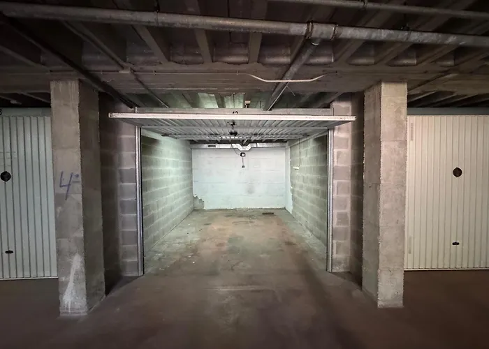 Piso Con Garaje En * Cartes