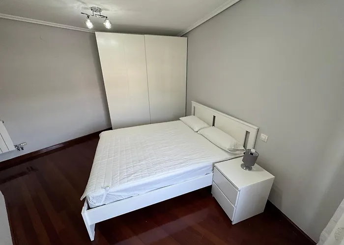 Piso Con Garaje En Lägenhet